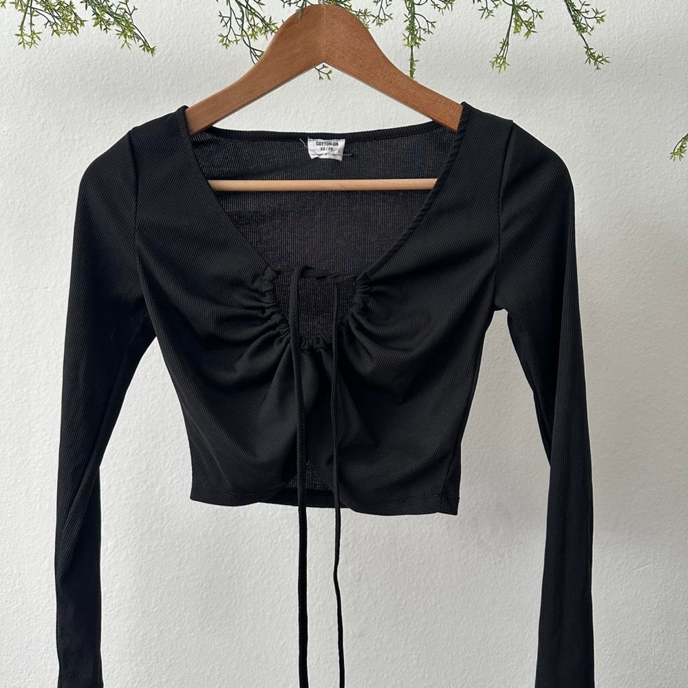 Elegant Cotton On Black Ruched Drawstring Long-Sleeve Crop Top